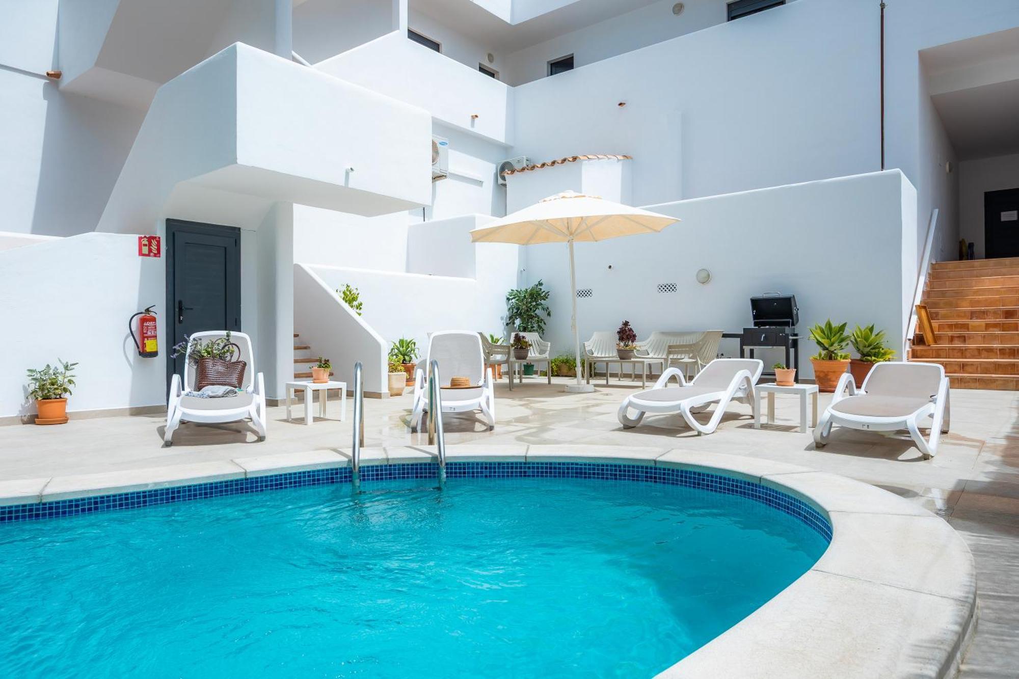 White Suites Cala D´Or Exteriör bild