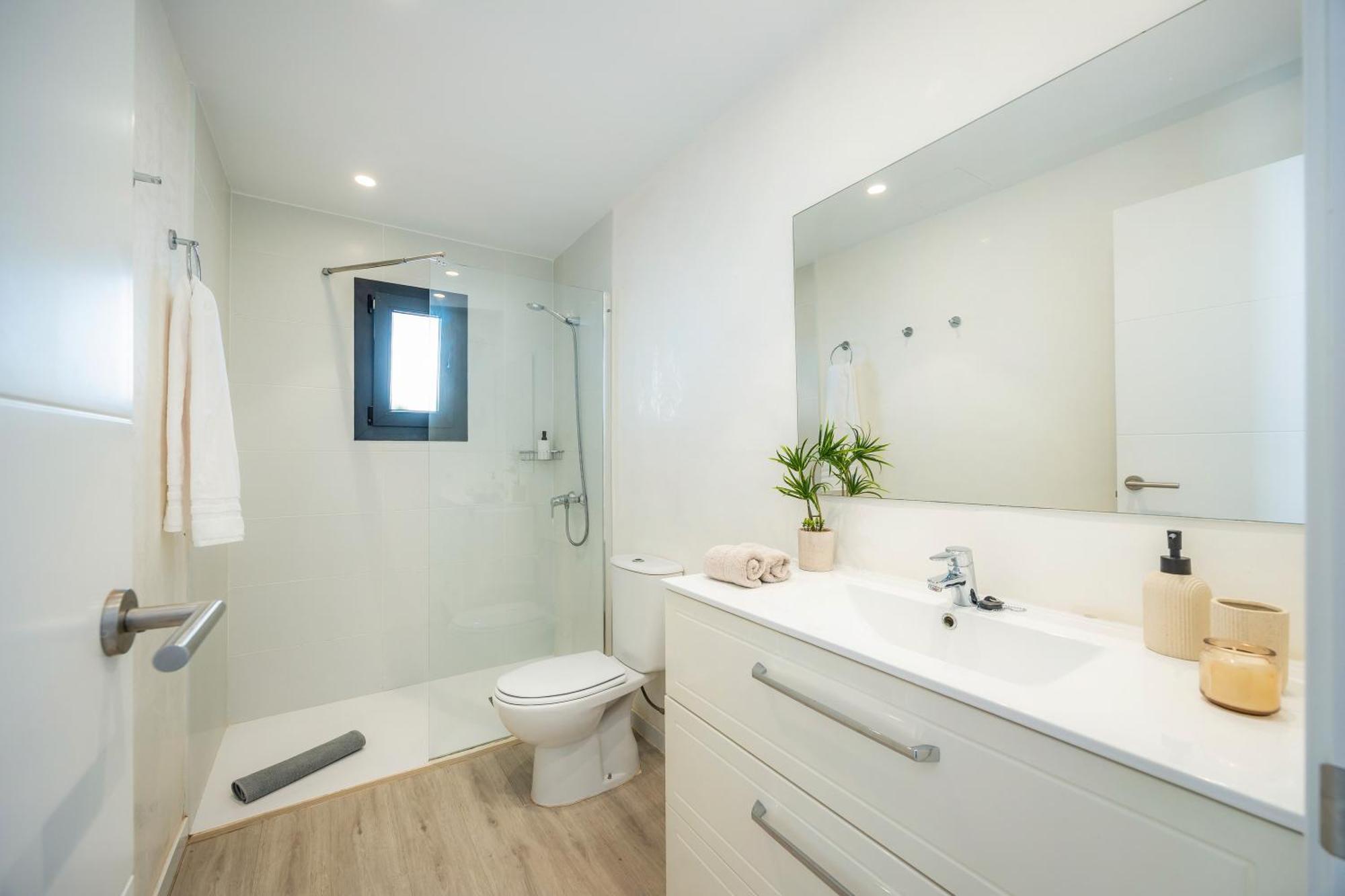 White Suites Cala D´Or Exteriör bild
