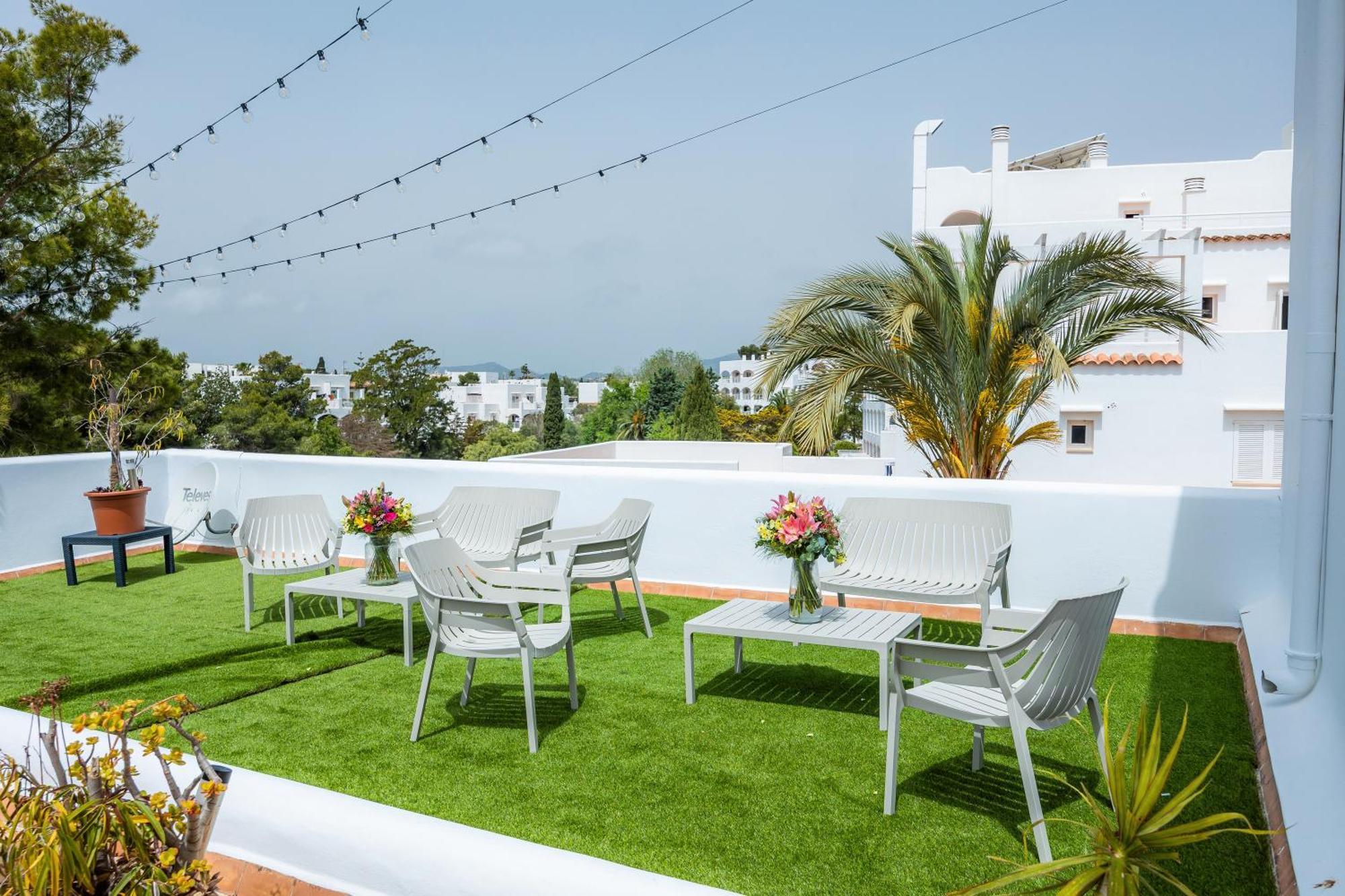 White Suites Cala D´Or Exteriör bild